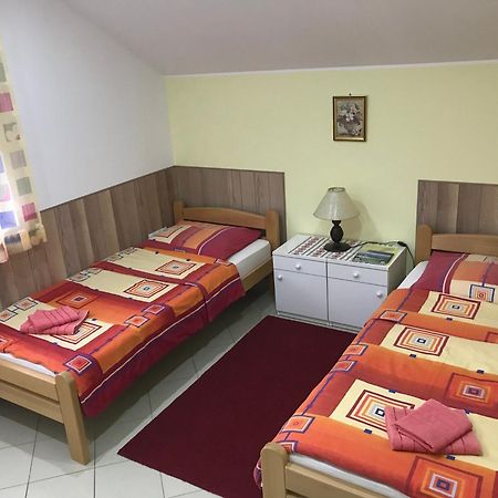 Guesthouse Rebel Deliblato Dış mekan fotoğraf