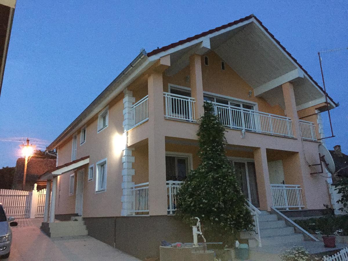 Guesthouse Rebel Deliblato Dış mekan fotoğraf